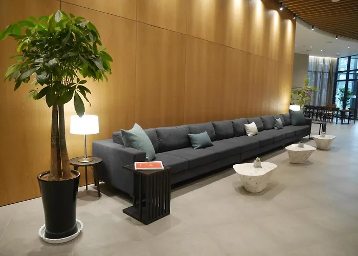 Hotel Avani