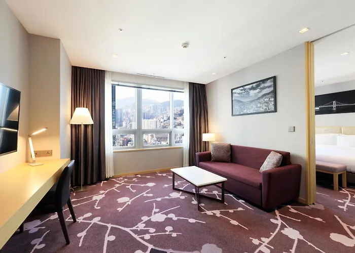Hotel Avani 4*
